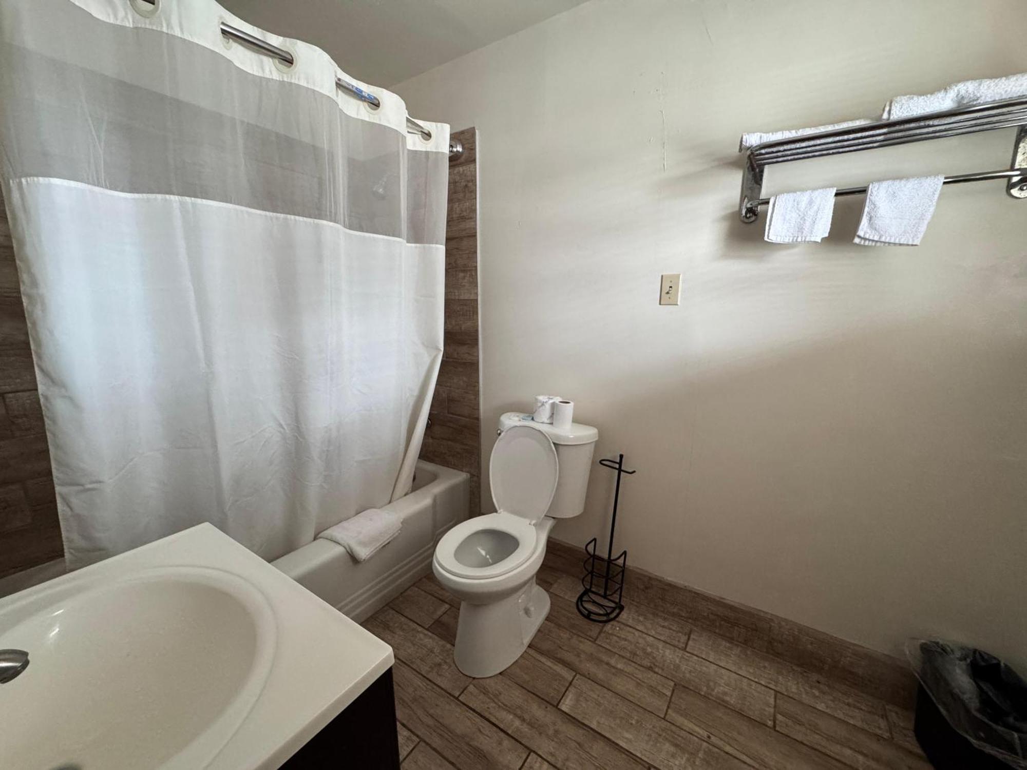 Oyo Palm Leaf Motel Ashland Ngoại thất bức ảnh