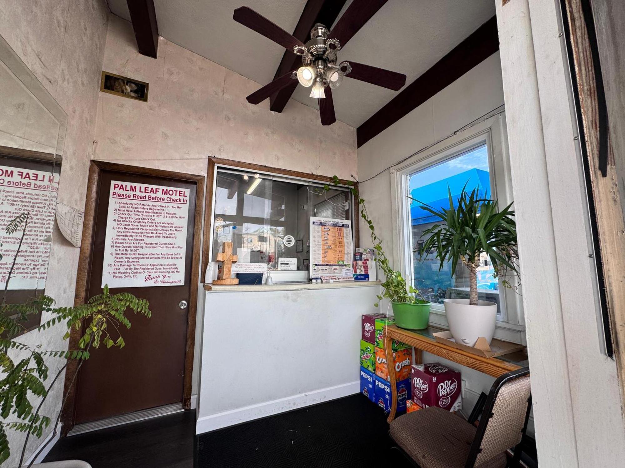 Oyo Palm Leaf Motel Ashland Ngoại thất bức ảnh